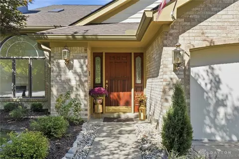 691 Doe Xing, Centerville, OH 45459