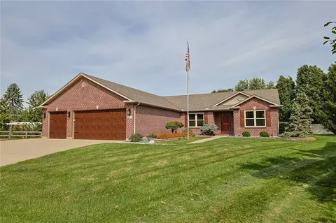 5984 Tyler Point Dr, Fairfield, OH 45011