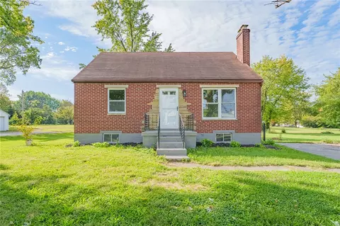 3869 Kemp Rd, Dayton, OH 45431