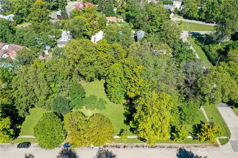 117 E North College St, Yellow Springs Vlg, OH 45387