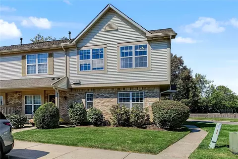 9267 Captiva Bay Dr, Miamisburg, OH 45342