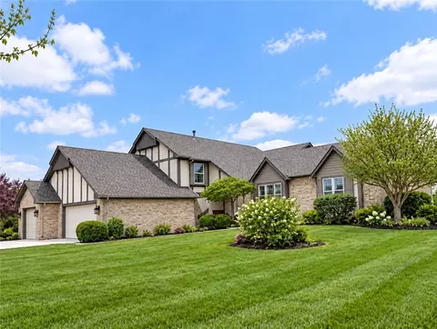 8560 Talmadge Rd, Clayton, OH 45315
