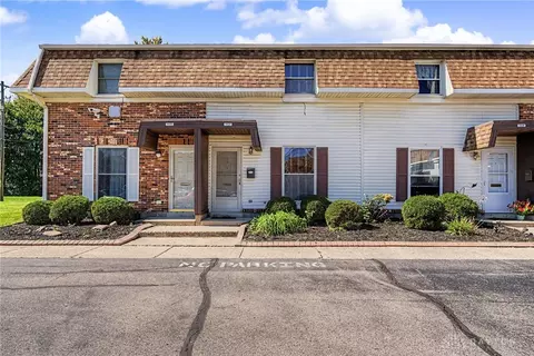 1034 Frederick Dr, Xenia, OH 45385