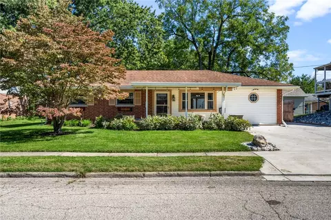 1613 Wigwam Trl, Xenia, OH 45385