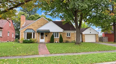 1032 Hampshire Rd, Dayton, OH 45419