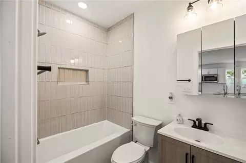Bath - 2135 Columbus Rd, Springfield, OH 45503 photo 1 of 3