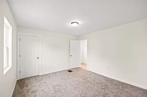 Bedroom - 2135 Columbus Rd, Springfield, OH 45503 photo 6 of 6