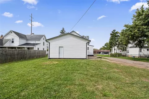 Exterior - 2135 Columbus Rd, Springfield, OH 45503 photo 2 of 4