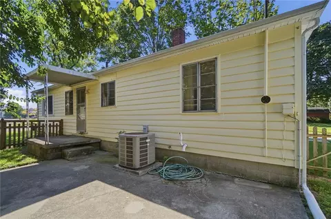 Exterior - 260 W 2nd St, Springfield, OH 45504 photo 6 of 11