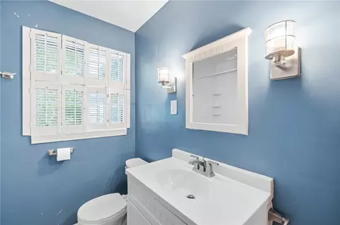 Bath - 260 W 2nd St, Springfield, OH 45504 photo 1 of 3