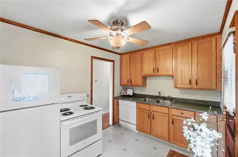 Kitchen - 260 W 2nd St, Springfield, OH 45504 photo 1 of 6