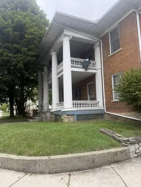 900 N Limestone St, Springfield, OH 45503 photo 5