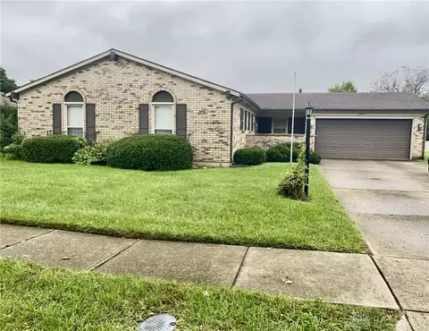 1220 Nassau Dr, Miamisburg, OH 45342