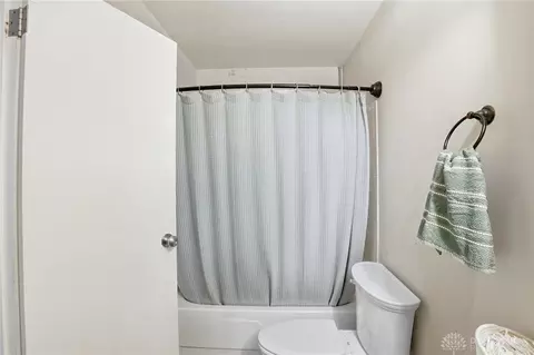 Bath - 1817 Marinette Dr, Springfield, OH 45503 photo 3 of 3