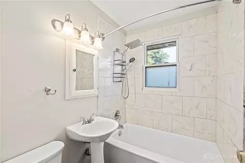 Bath - 3140 Mohican Ave, Kettering, OH 45429 photo 1 of 2
