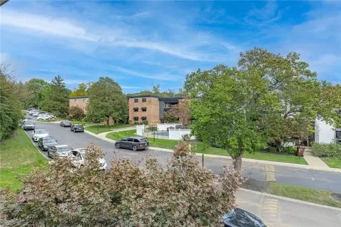 Exterior - 5401 Landau Dr #16, Kettering, OH 45429 photo 5 of 6
