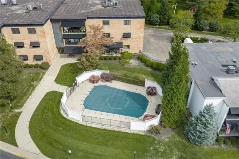 Exterior - 5401 Landau Dr #16, Kettering, OH 45429 photo 4 of 6