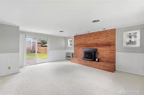 Living - 1217 Cloverfield Ave, Kettering, OH 45429 photo 1 of 7