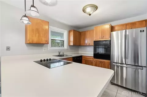 Kitchen - 1217 Cloverfield Ave, Kettering, OH 45429 photo 2 of 6