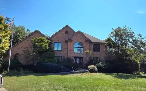 2560 Mahogany Trl, Centerville, OH 45458