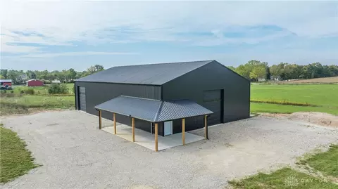 7338 New Madison-coletown Rd, Greenville, OH 45331