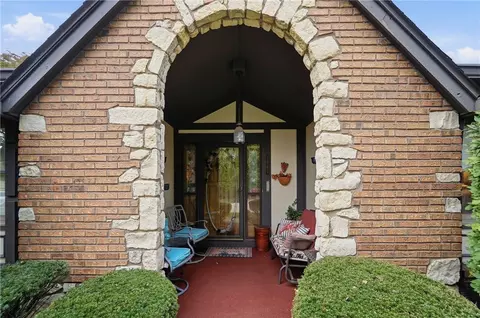 Exterior - 7061 Fallen Oak, Centerville, OH 45459 photo 3 of 5