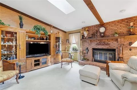 Living - 7061 Fallen Oak, Centerville, OH 45459 photo 4 of 6