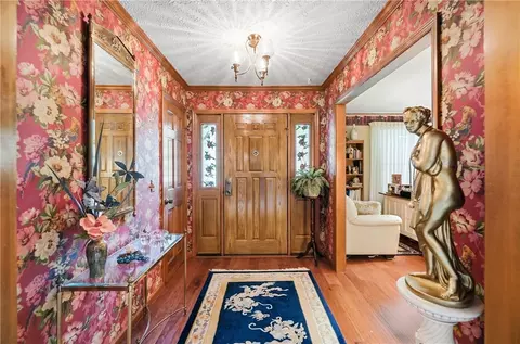 Entry Way - 7061 Fallen Oak, Centerville, OH 45459 photo 1 of 2