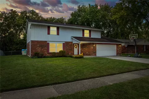 7341 Rustic Woods Dr, Dayton, OH 45424