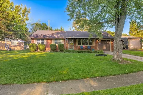 405 Cato Ct, New Lebanon, OH 45345