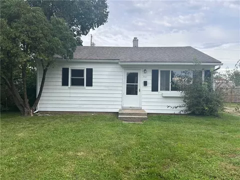 716 S Maple Ave, Fairborn, OH 45324