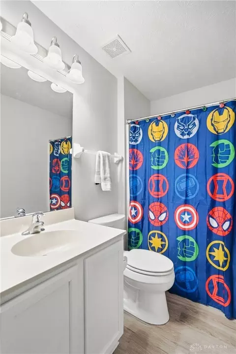 Bath - 1559 Doddington Rd, Kettering, OH 45409 photo 5 of 6