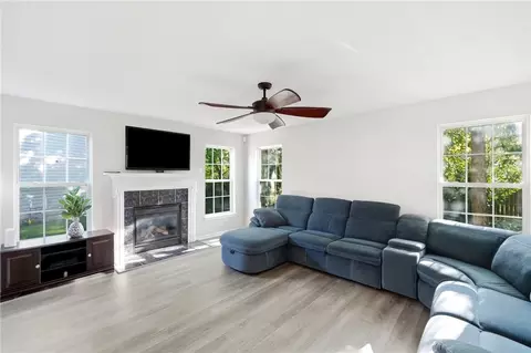 Living - 1559 Doddington Rd, Kettering, OH 45409 photo 1 of 2