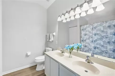 Bath - 1559 Doddington Rd, Kettering, OH 45409 photo 2 of 6