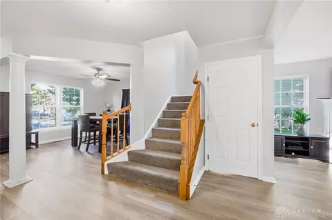 Entry Way - 1559 Doddington Rd, Kettering, OH 45409 photo 3 of 4