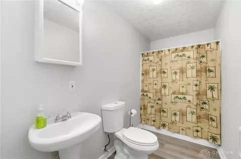 Bath - 1559 Doddington Rd, Kettering, OH 45409 photo 6 of 6