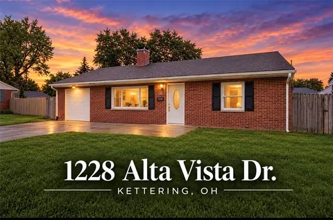 1228 Alta Vista Dr, Kettering, OH 45420
