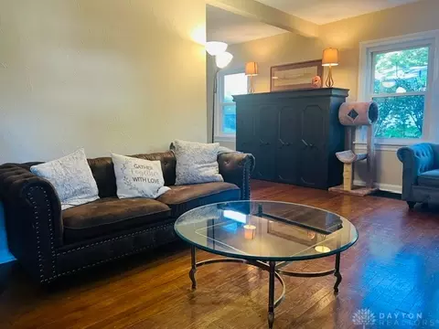 Living - 2935 Robin Rd, Kettering, OH 45409 photo 3 of 5