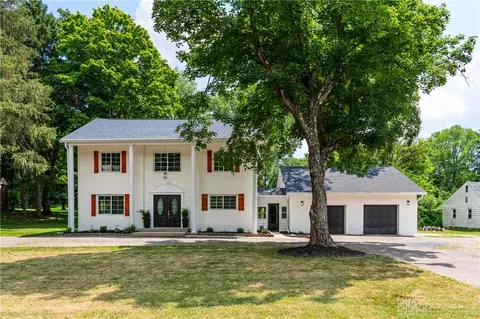 1948 Grange Hall Rd, Dayton, OH 45432