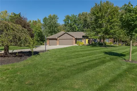 Exterior - 11060 Pennfield Rd, Centerville, OH 45458 photo 13 of 16