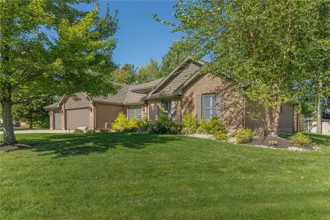 Exterior - 11060 Pennfield Rd, Centerville, OH 45458 photo 14 of 16