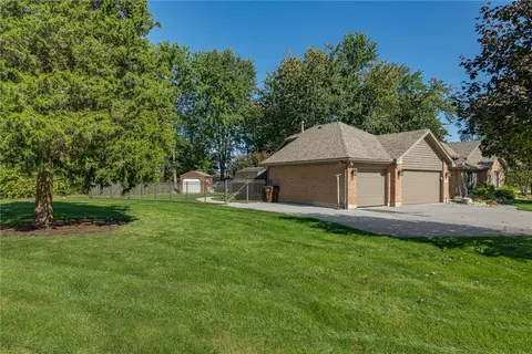 Exterior - 11060 Pennfield Rd, Centerville, OH 45458 photo 15 of 16