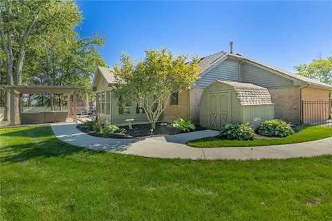 Exterior - 11060 Pennfield Rd, Centerville, OH 45458 photo 9 of 16