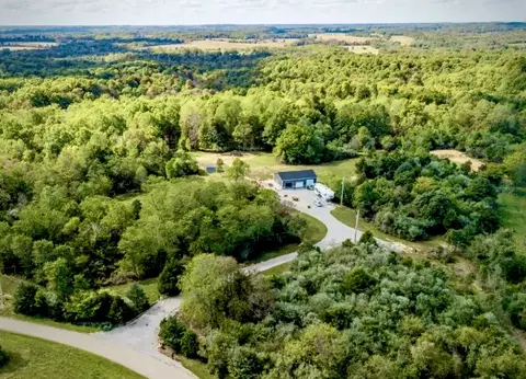 1318 Greenbrier Rd, Seaman, OH 45679