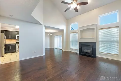 Living - 7125 Brookmeadow Dr, Centerville, OH 45459 photo 3 of 5