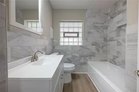 Bath - 3487 Far Hills Ave, Kettering, OH 45429 photo 1 of 3