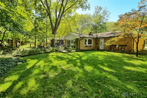Exterior - 1113 Green Tree Dr, Centerville, OH 45429 photo 10 of 12