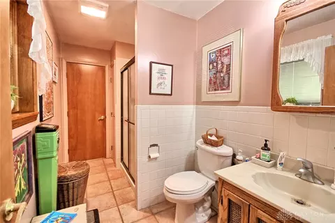 Bath - 1113 Green Tree Dr, Centerville, OH 45429 photo 1 of 5