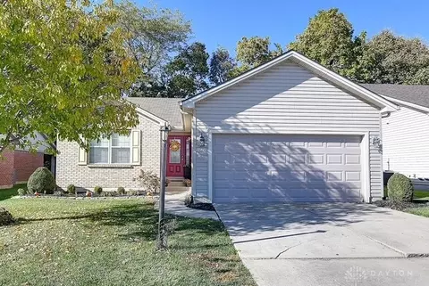 9128 Rolling Greens Trl, Miamisburg, OH 45342
