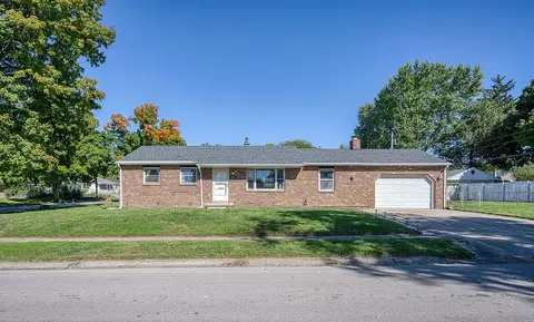 5301 Pickford Dr, Dayton, OH 45432